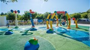 Kemp Zelena Laguna (mobilni domy Comfort ELBA), Porec, Chorvatsko - Camping Zelena Laguna - vodní park foto 3